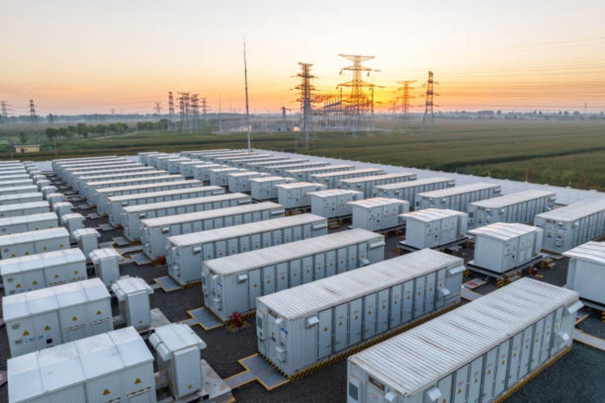 Battery Energy Storage Systems — Hybrid power, peak support and temporary energy
